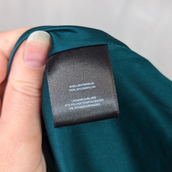 Badgley Mischka Belle Denya Emerald Rose Sequin Floral Ruffled Dress - Picture 8 of 8